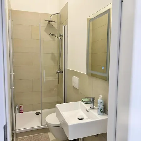 Heaven Homes - Privatzimmer mit Bad im Herzen von Düsseldorf Düsseldorf